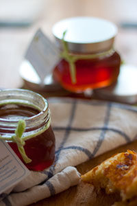 honey-jars-with-sandwich-and-props-200x300